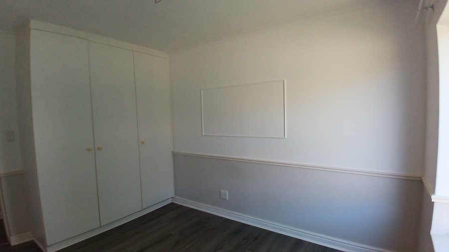 To Let 3 Bedroom Property for Rent in Summerstrand Eastern Cape